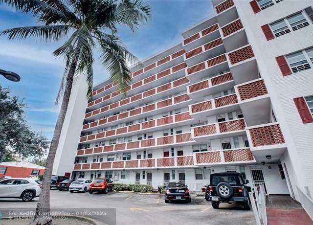 Property at 3660 NE 166th St #809, North Miami Beach, FL 33160, 1 bed, 1.5 baths