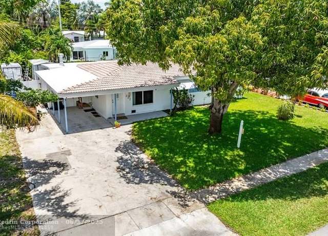 Property at 217 SW 9th Ct, Pompano Beach, FL 33060, 3 beds, 2 baths