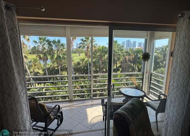 Property at 600 NE 14th Ave #517, Hallandale, FL 33009, 1 bed, 1.5 baths