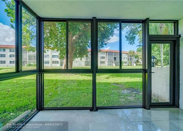 Property at 8911 S Hollybrook Blvd #102, Pembroke Pines, FL 33025, 2 beds, 2 baths
