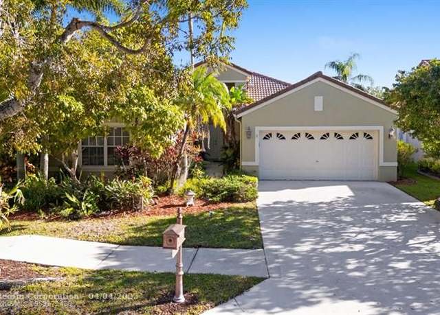 Property at 189 Cameron Dr, Weston, FL 33326, 4 beds, 2.5 baths
