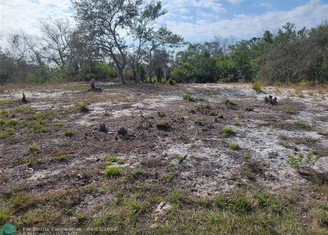 Property at 207 William Gray Ct, FL 33825