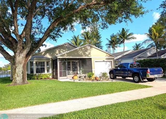 Property at 1630 SW 129th Way, Davie, FL 33325, 3 beds, 2 baths