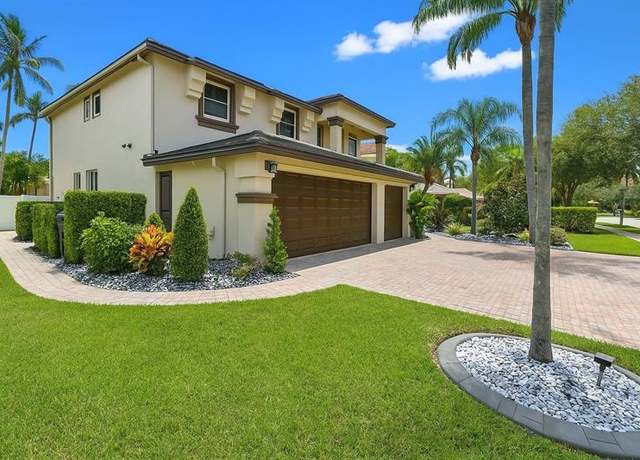 Property at 6400 Stonehurst Cir, FL 33467, 6 beds, 3 baths
