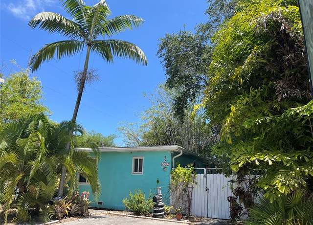 Property at 1602 NE 1st Ave, Fort Lauderdale, FL 33305, 2 beds, 1 bath