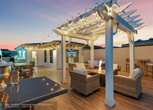 Property at 220 NE 15th Ave #220, Fort Lauderdale, FL 33301, 3 beds, 4 baths