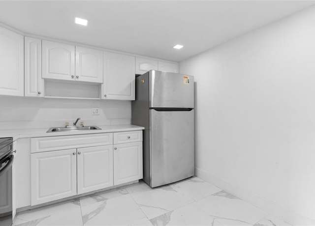 Property at 4164 Inverrary Dr #412, Lauderhill, FL 33319, 2 beds, 2 baths