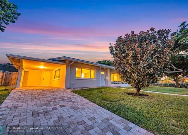 Property at 2100 Manatee Dr, Fort Lauderdale, FL 33316, 3 beds, 2 baths