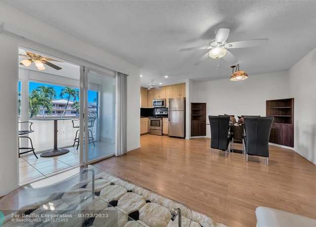 Property at 5300 Washington Unit 206D, Hollywood, FL 33021, 2 beds, 2 baths