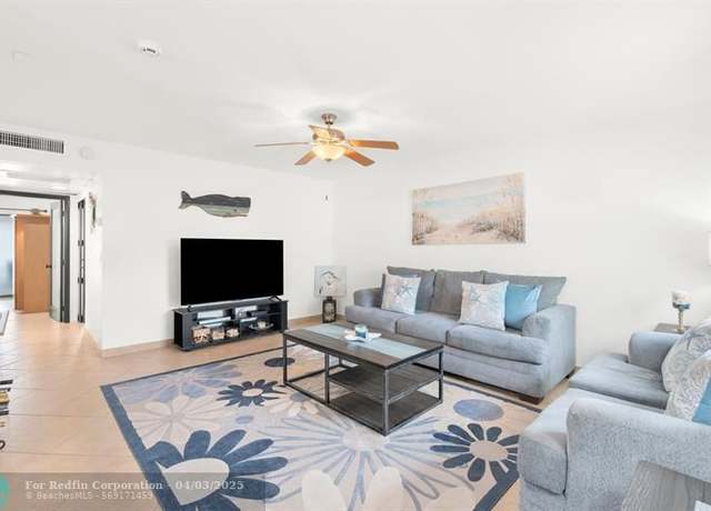 Property at 220 Monaco E #220, Delray Beach, FL 33446, 2 beds, 2 baths