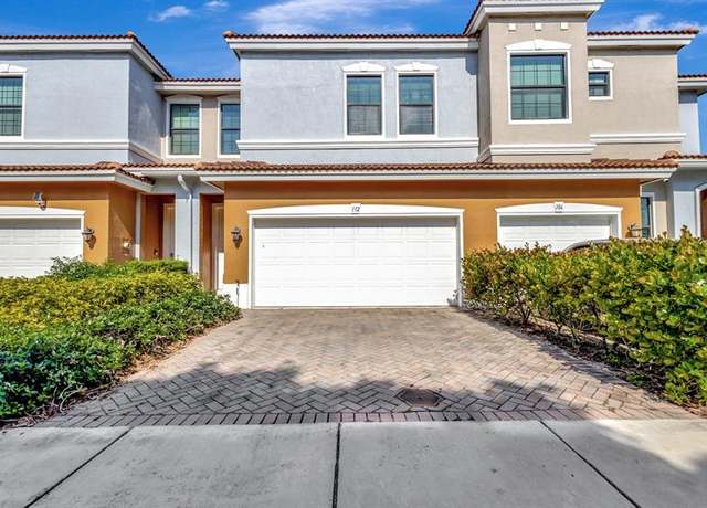 Property at 112 W Astor Cir, Delray Beach, FL 33484, 3 beds, 2.5 baths