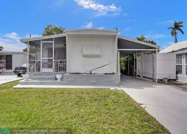 Property at 1911 SW 87th Ave, Davie, FL 33324, 2 beds, 1.5 baths