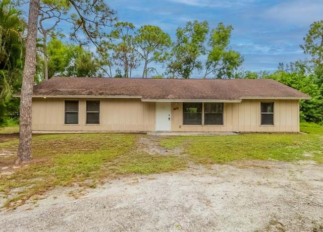 Property at 12179 58th Pl, West Palm Beach, FL 33411, 4 beds, 2 baths