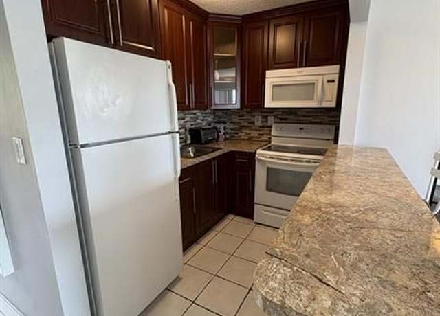 Property at Undisclosed address, North Miami, FL 33161, 1 bath