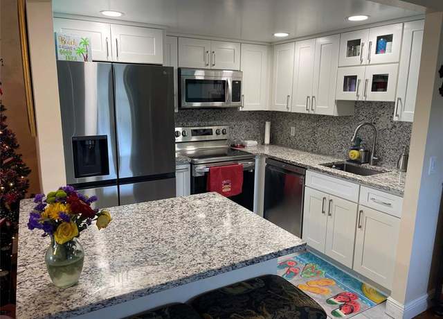 Property at 366 Brittany H #366, Delray Beach, FL 33446, 1 bed, 1.5 baths