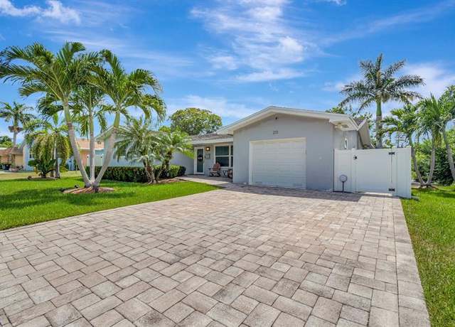 Property at 213 NE 2nd Ave, Dania, FL 33004, 3 beds, 2 baths