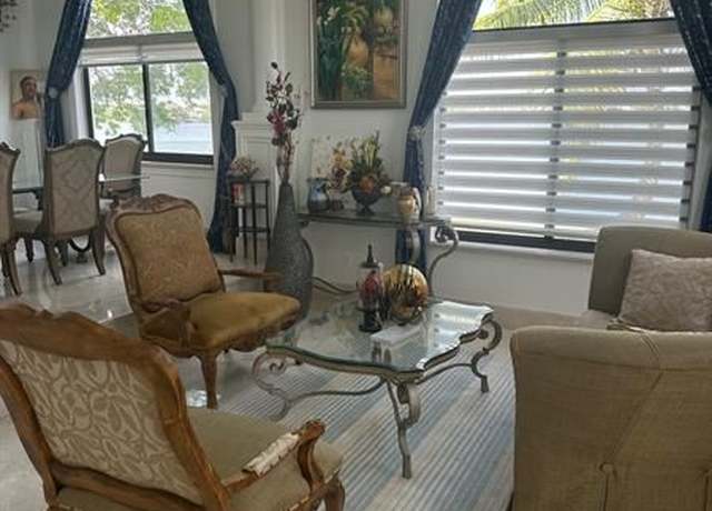 Property at Undisclosed address, Pembroke Pines, FL 33027, 6 beds, 4 baths