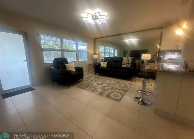 Property at 162 Oakridge K #162, Deerfield Beach, FL 33442, 1 bed, 1.5 baths