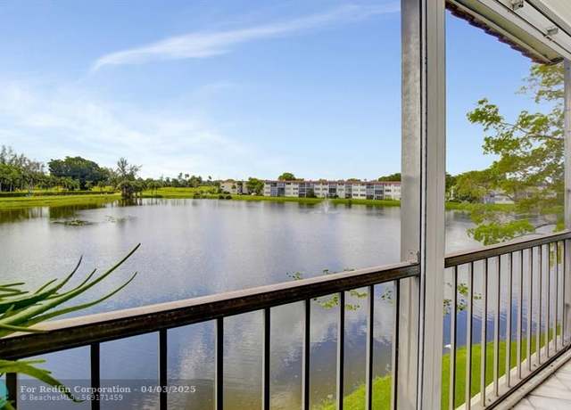 Property at 9400 N Hollybrook Lake Dr #301, Pembroke Pines, FL 33025, 2 beds, 2 baths