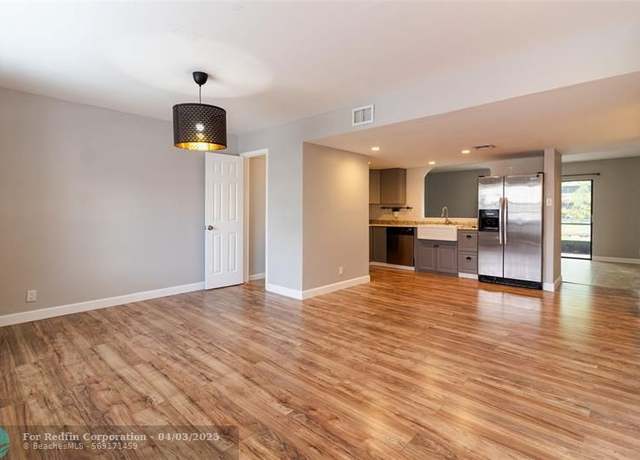 Property at 9417 NW 42nd St, Sunrise, FL 33351, 3 beds, 2.5 baths
