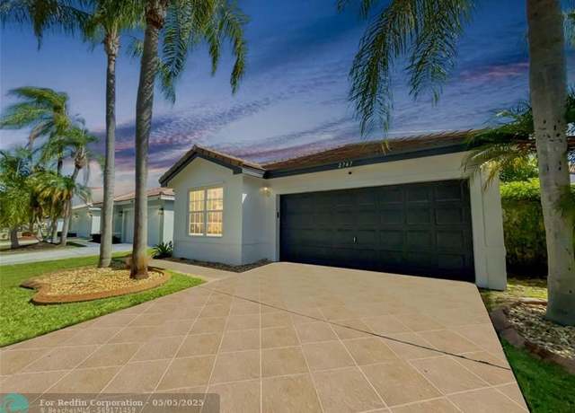 Property at 2747 SW 177th Ave, Miramar, FL 33029, 3 beds, 2 baths