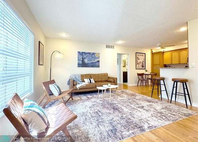 Property at 2190 NE 68th St #512, Fort Lauderdale, FL 33308, 2 beds, 1.5 baths