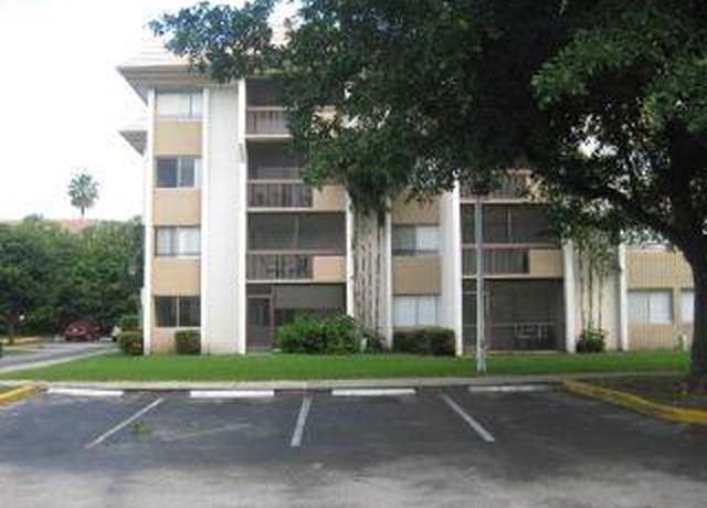 Property at 701 N Pine Island Rd #304, Plantation, FL 33324, 3 beds, 2.5 baths
