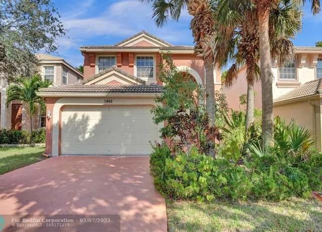 Property at 1446 Briar Oak Ct, Royal Palm Beach, FL 33411, 4 beds, 2.5 baths