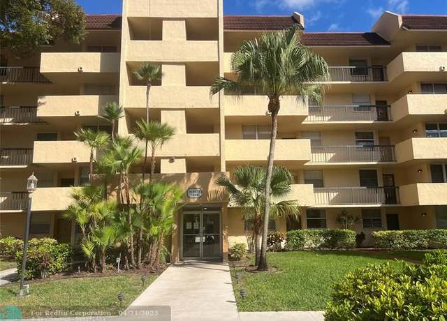 Property at 3801 Environ Blvd #320, Lauderhill, FL 33319, 3 beds, 2 baths