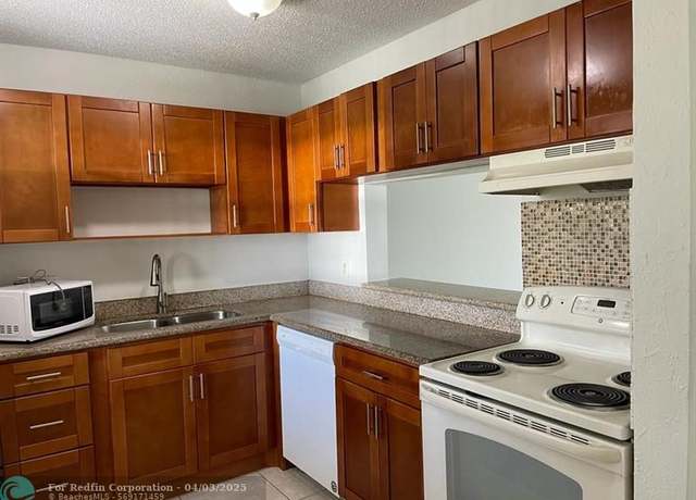 Property at 2960 Riverside #316, Coral Springs, FL 33065, 2 beds, 2 baths