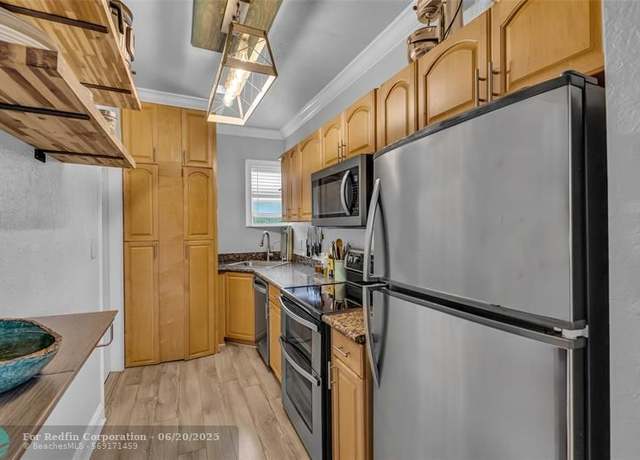 Property at 401 NE 16th Ave #4, Fort Lauderdale, FL 33301, 1 bed, 1 bath