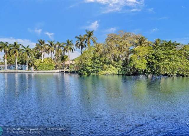Property at 1785 N Andrews Sq #201, Fort Lauderdale, FL 33311, 2 beds, 2 baths