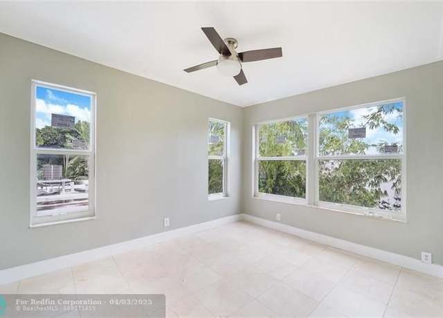 Property at 1320 Drexel Ave #300, Miami Beach, FL 33139, 2 beds, 2 baths