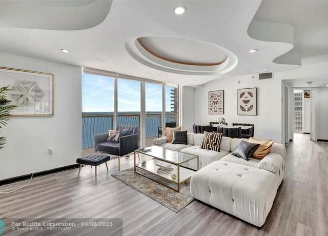 Property at 1200 Brickell Bay Dr #3001, Miami, FL 33131, 2 beds, 2 baths