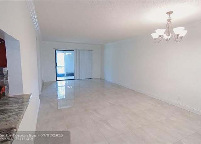 Property at 15401 Pembridge Ave #13, Delray Beach, FL 33484, 2 beds, 2 baths