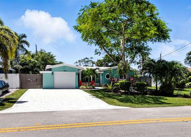 Property at 2012 NW 39th St, Oakland Park, FL 33309, 2 beds, 2 baths