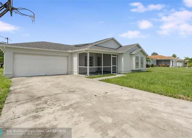 Property at 226 SE 6th Ter, FL 33990, 3 beds, 2 baths