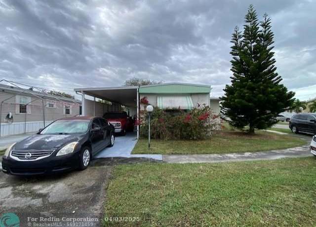Property at 290 NW 218th Way, Pembroke Pines, FL 33029, 2 beds, 2 baths