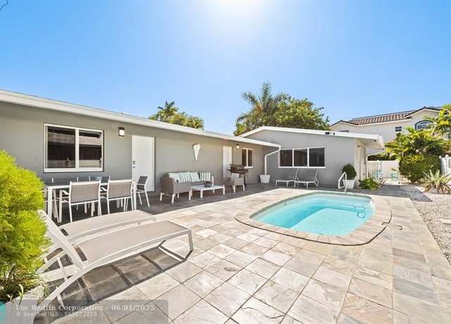 Property at 843 NE 17th Ave, Fort Lauderdale, FL 33304, 4 beds, 4 baths