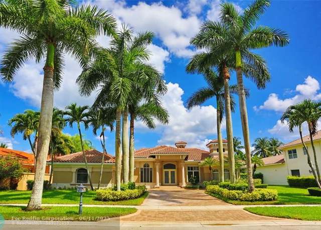 Property at 10771 Hawks Vista St, Plantation, FL 33324, 4 beds, 3.5 baths