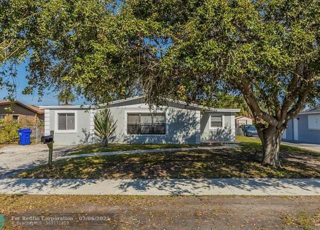 Property at 721 NW 17th St, Pompano Beach, FL 33060, 4 beds, 2 baths