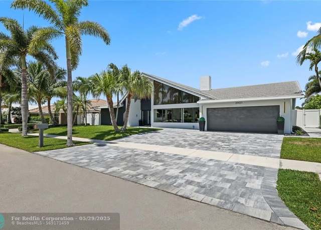 Property at 2901 NE 46th St, Lighthouse Point, FL 33064, 4 beds, 4.5 baths