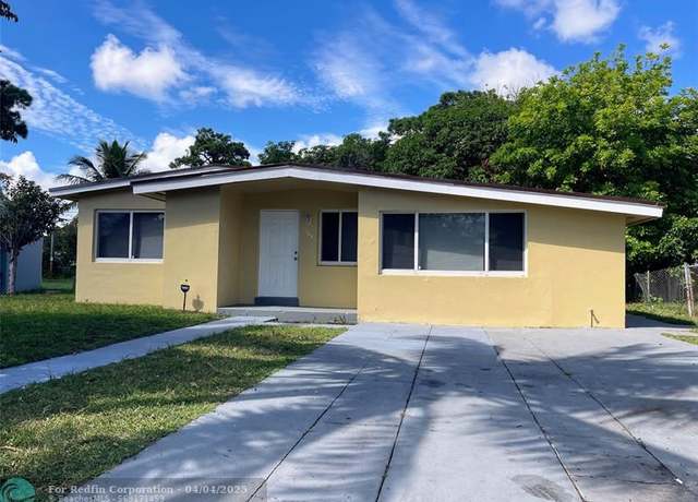 Property at 1720 NW 18th St, Fort Lauderdale, FL 33311, 4 beds, 2 baths