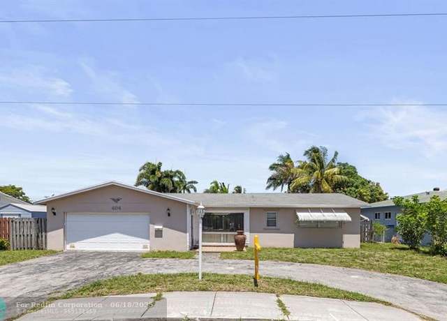 Property at 404 SE 7th Ave, Deerfield Beach, FL 33441, 3 beds, 2 baths