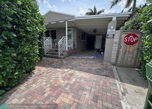 Property at 824 NE 17th Ct, Fort Lauderdale, FL 33305, 2 beds, 1 bath
