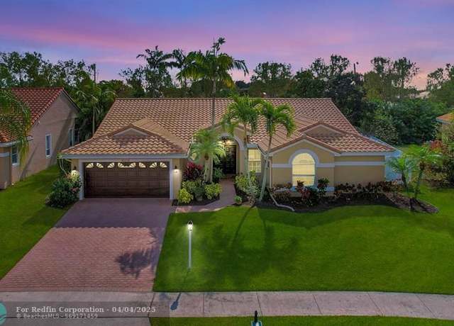 Property at 9591 Lake Serena Dr, Boca Raton, FL 33496, 4 beds, 2 baths