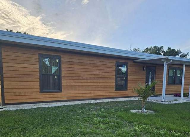 Property at 3015 SE 36th Ave, Okeechobee, FL 34974, 3 beds, 2 baths