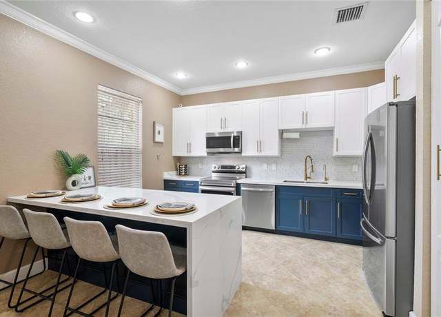 Property at 4442 Arabian Way, Fort Lauderdale, FL 33328, 3 beds, 2.5 baths