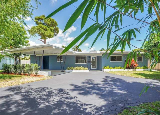 Property at 121 SE 8th St, Pompano Beach, FL 33060, 4 beds, 2 baths