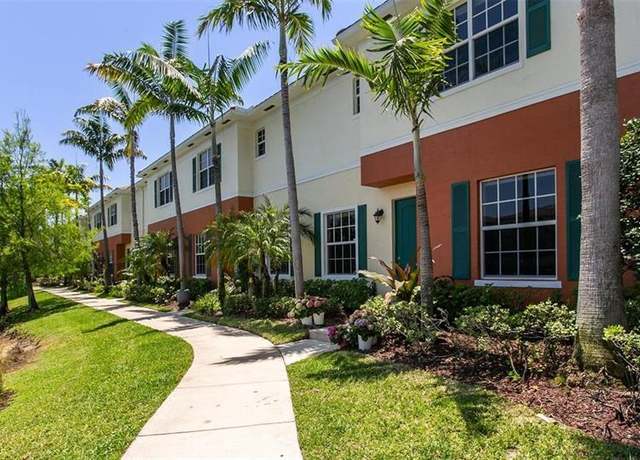 Property at 255 SW 7th St, Pompano Beach, FL 33060, 3 beds, 2.5 baths